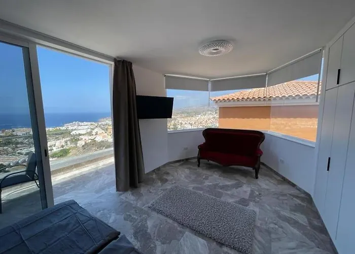 Ocean View Tenerife 아데제