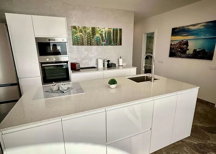 Ocean View Tenerife * 아데제