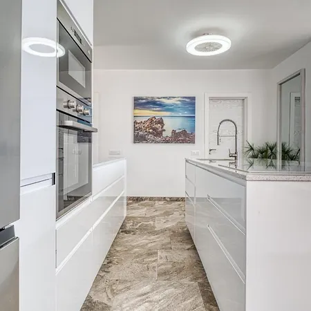 Vila Ocean View, Private Jacuzzi, Ac *